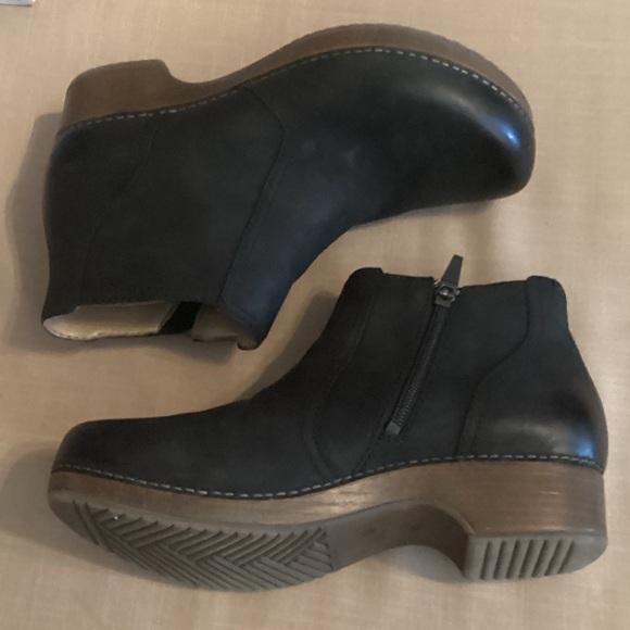 NWT Dansko womens  Black Leather Boots - Picture 7 of 9